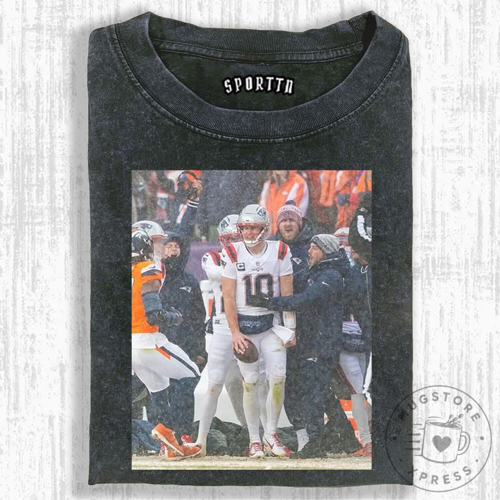 New England Patriots T-Shirt Featuring Drake Maye, Football Player 8 New England Patriots T-Shirt Featuring Drake Maye, Football Player